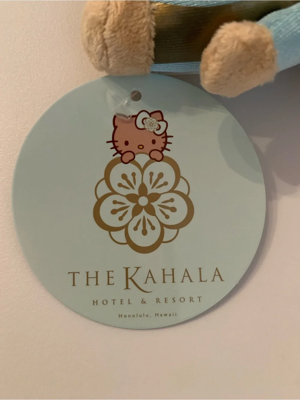 NEW Hello Kitty x The Kahala Hotel Resort Surfboard 4